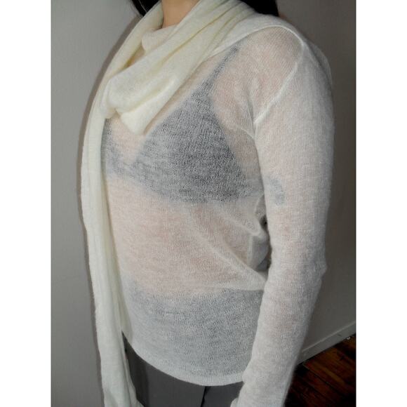 Issey Miyake White Knit Top with Scarf - Picture 4 of 4